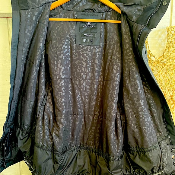 Women’s Volcom Snowboard Jacket size M - Picture 10 of 13